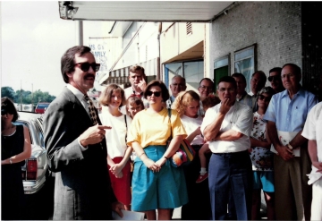 06_Group-outside2